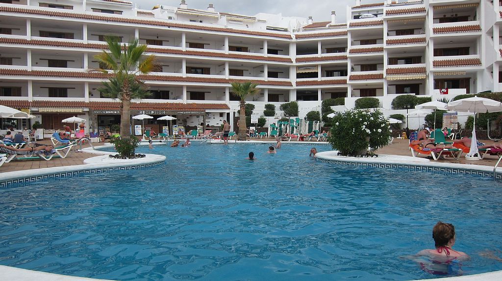 Apartments to Rent on Paloma BeachHolidays 4U