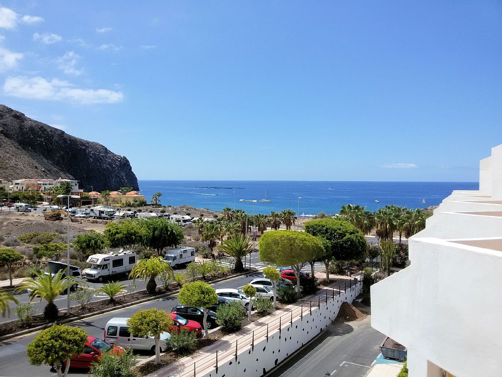 Paloma Beach Apartments for RentHolidays 4U