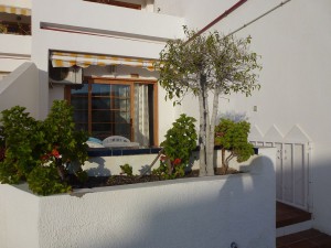 garden city studio with air conditioning