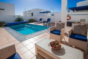 playa blanca holiday villas