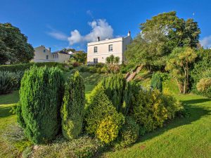 Torquay sea view cottages