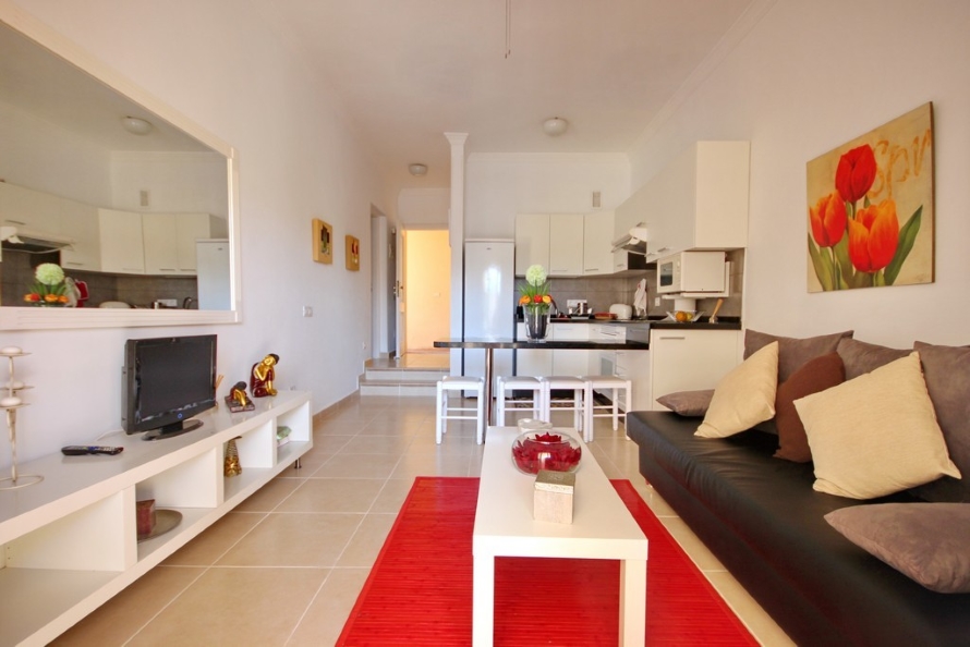 Yucca Park Apartments to RentHolidays 4U