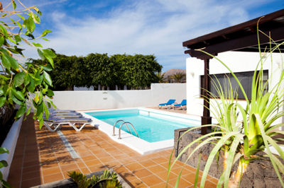 modern villa to rent puerto del carmen