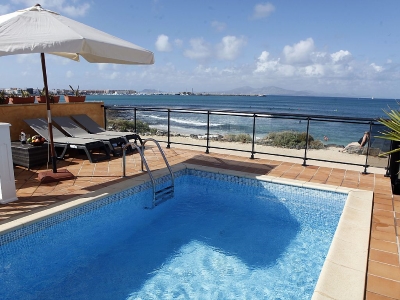 beach villa in corralejo fuerteventura
